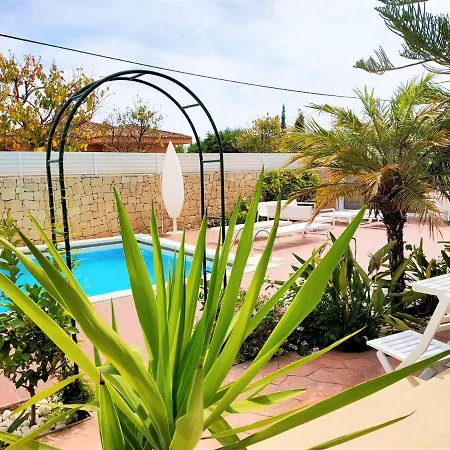 Villa Haygon Private Heated Pool, Bbq & Sauna