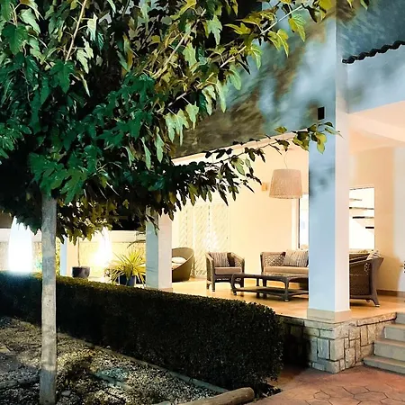 Haygon Private Heated Pool, Bbq & Sauna Villa *